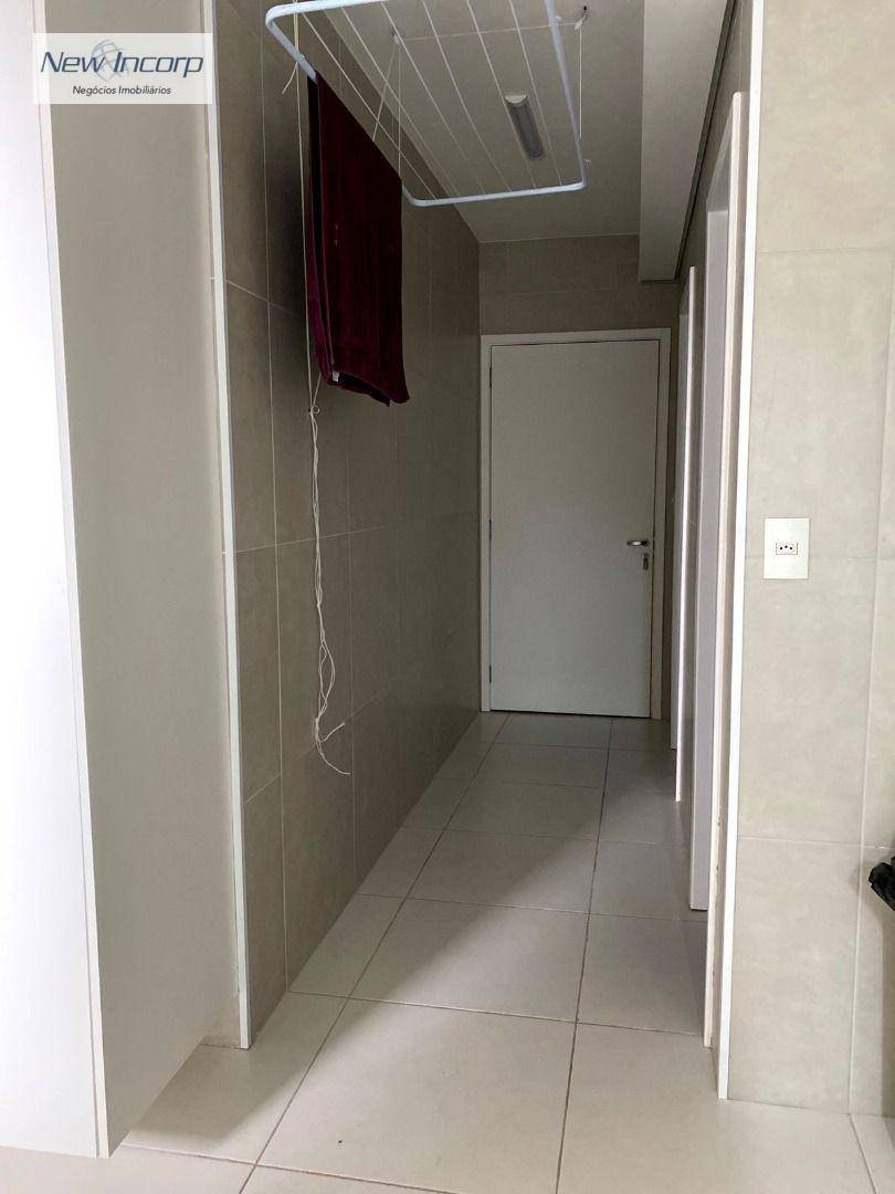 Apartamento à venda com 3 quartos, 238m² - Foto 30