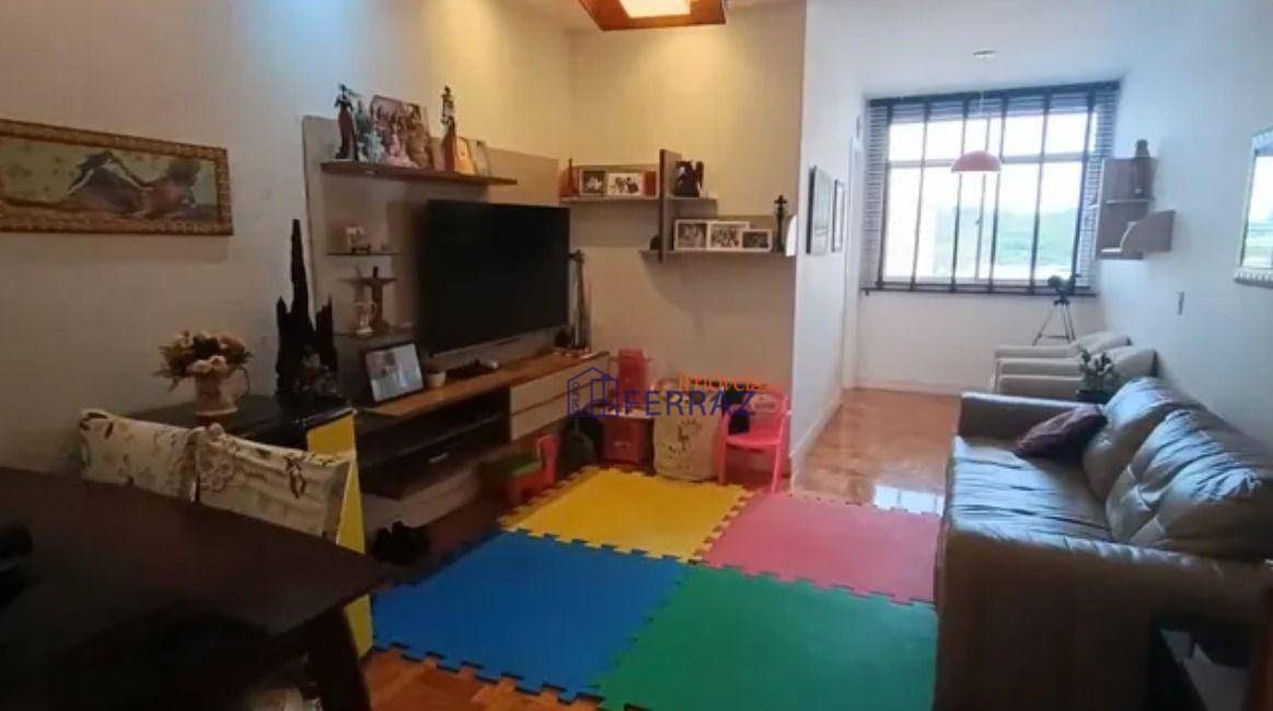 Apartamento à venda com 2 quartos, 80m² - Foto 1