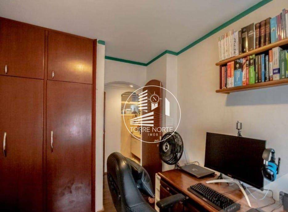 Apartamento à venda com 3 quartos, 130m² - Foto 13