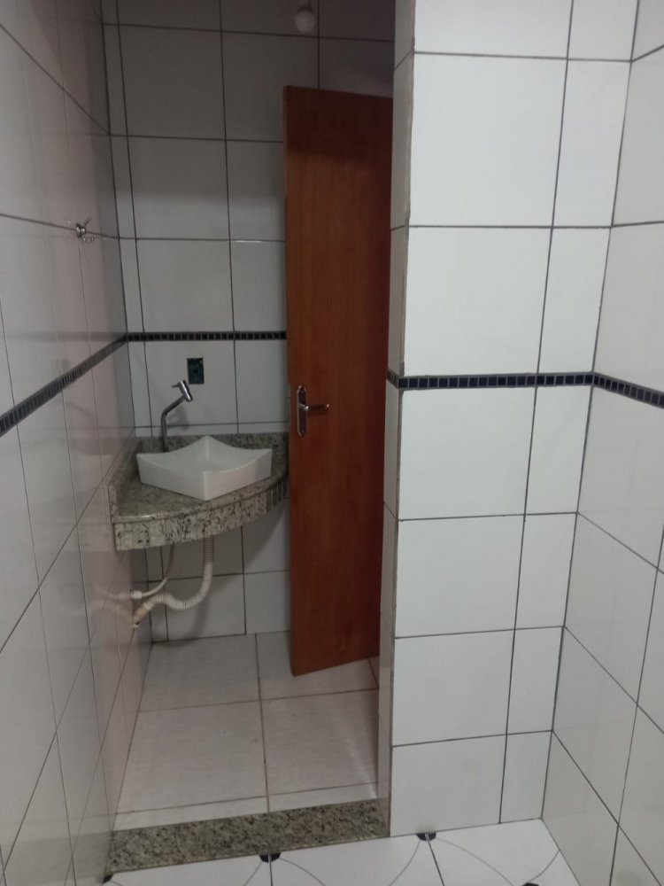 Casa à venda com 3 quartos, 250m² - Foto 6