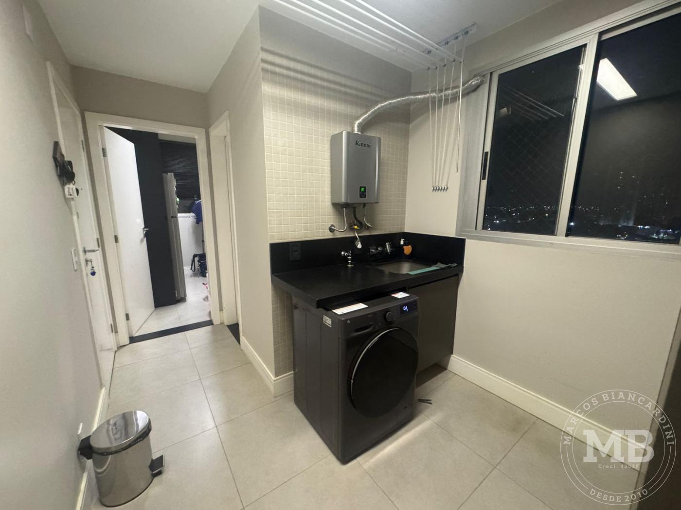 Apartamento à venda com 3 quartos, 131m² - Foto 17