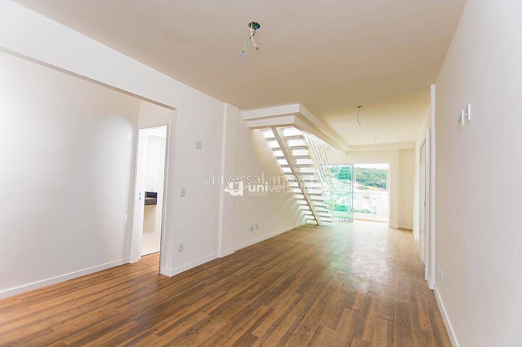 Cobertura à venda com 4 quartos, 220m² - Foto 3