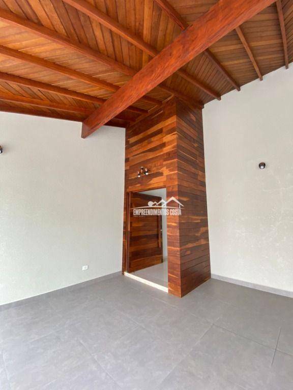 Casa à venda com 3 quartos, 180m² - Foto 4