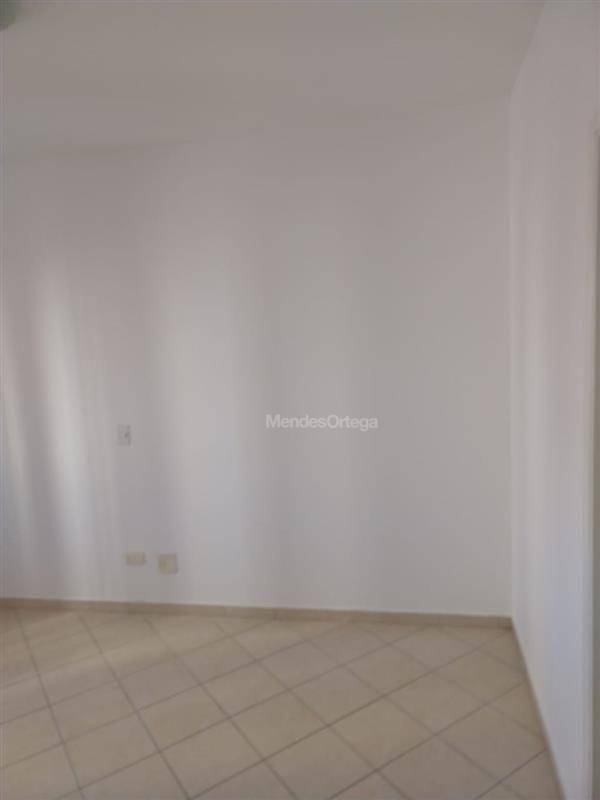 Apartamento para alugar com 2 quartos, 65m² - Foto 2