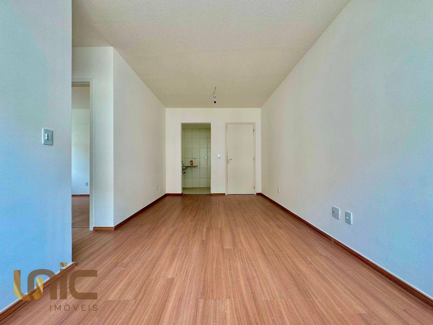 Apartamento à venda com 2 quartos, 50m² - Foto 3