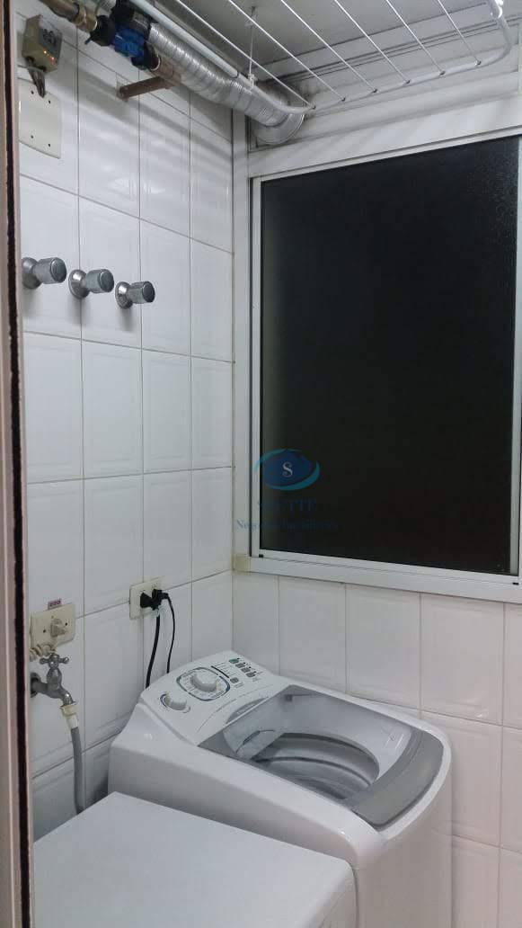 Apartamento à venda com 2 quartos, 60m² - Foto 4