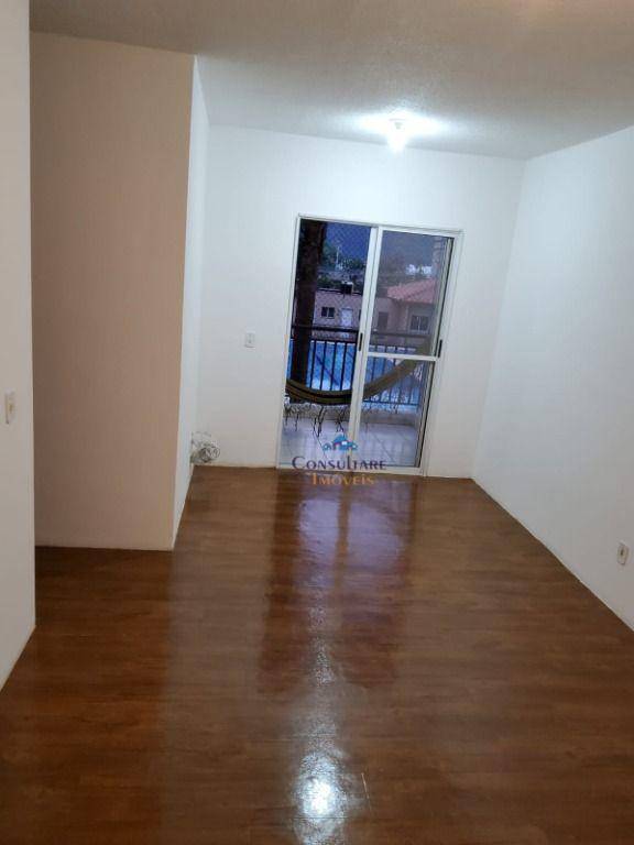 Apartamento à venda com 3 quartos, 69m² - Foto 2