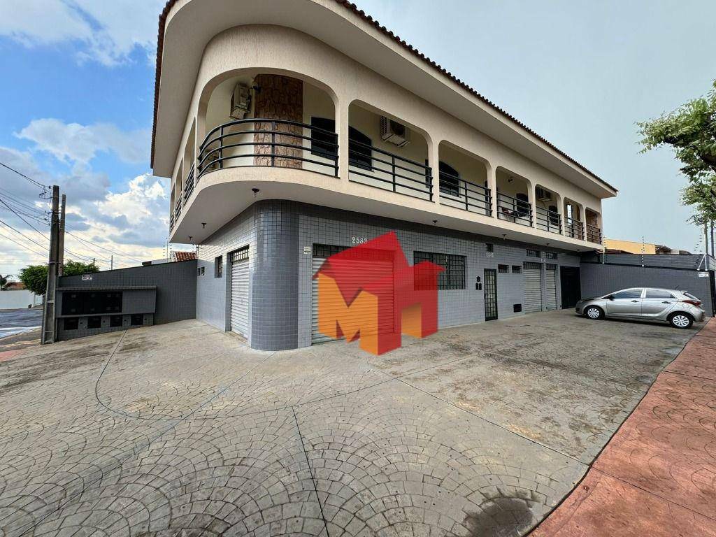 Casa à venda com 4 quartos, 400m² - Foto 3