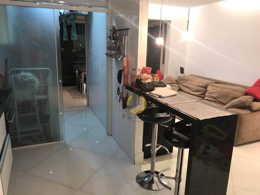 Apartamento para alugar com 2 quartos, 72m² - Foto 3