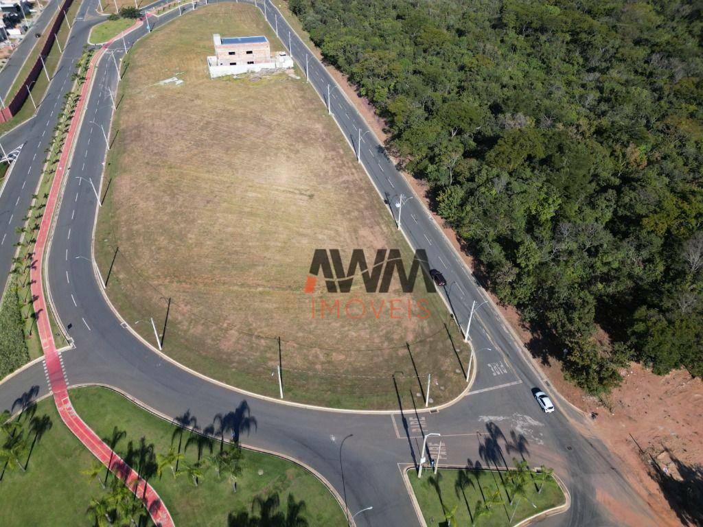 Loteamento e Condomínio, 703 m² - Foto 1