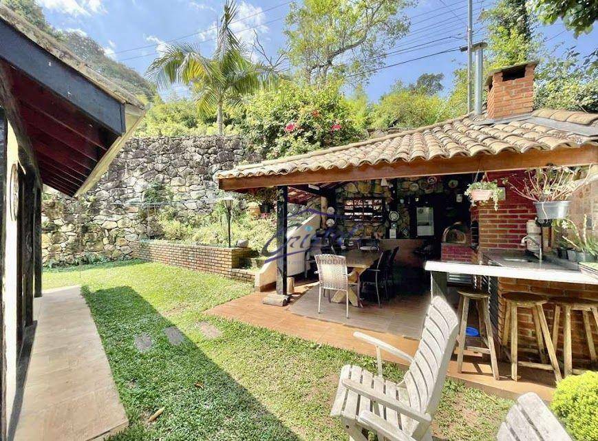 Casa de Condomínio à venda com 3 quartos, 183m² - Foto 18