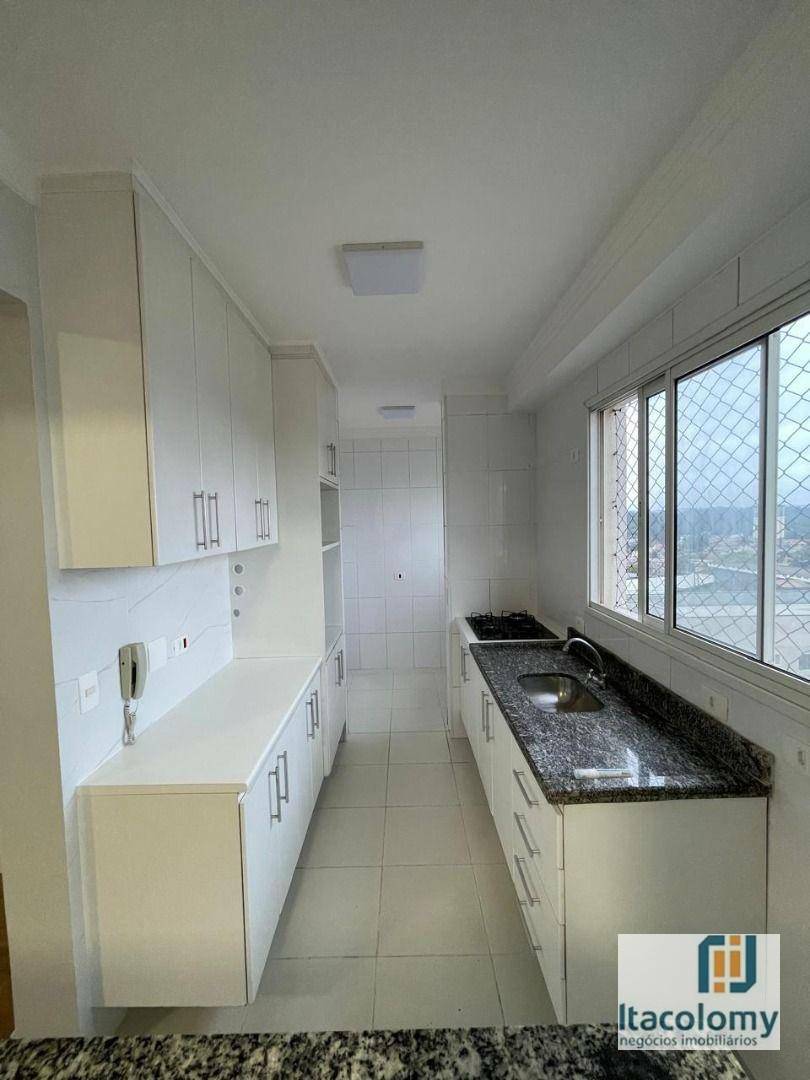 Apartamento à venda com 2 quartos, 66m² - Foto 4