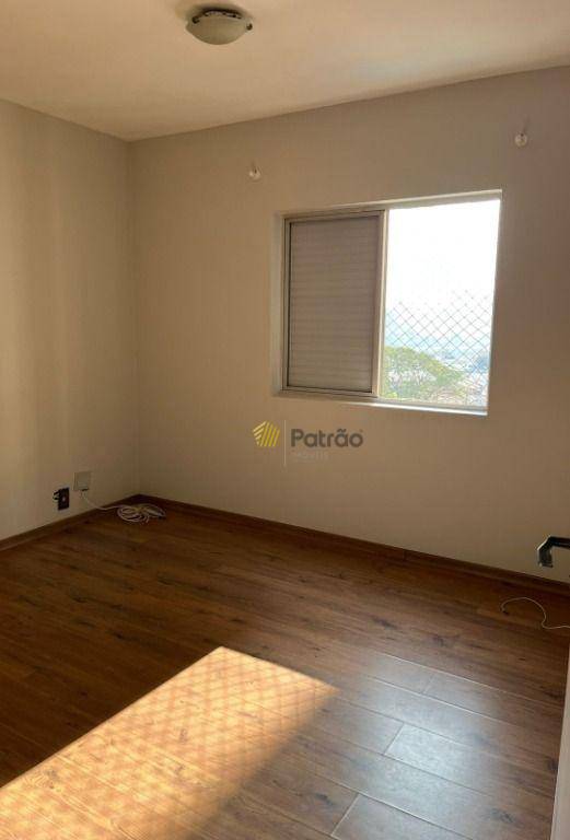 Apartamento à venda com 2 quartos, 68m² - Foto 13