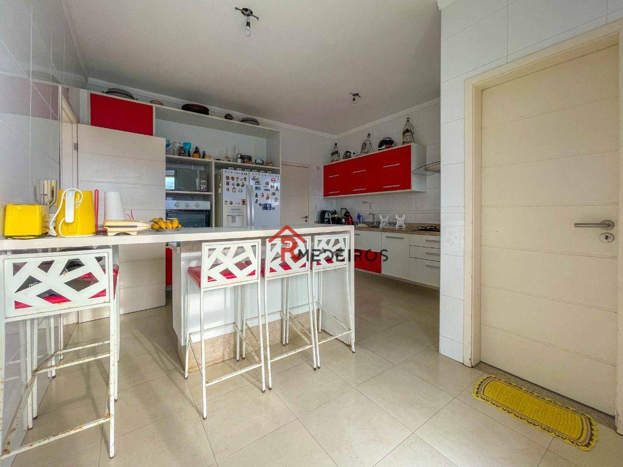 Apartamento à venda com 4 quartos, 190m² - Foto 12