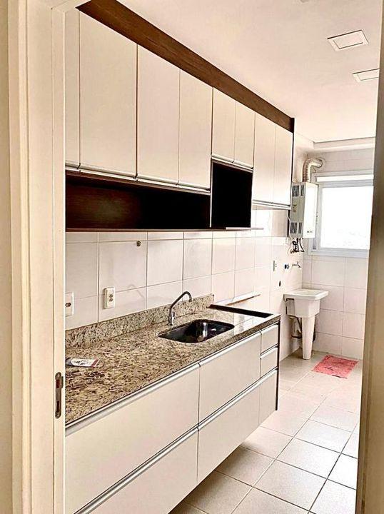 Apartamento à venda com 3 quartos, 70m² - Foto 3