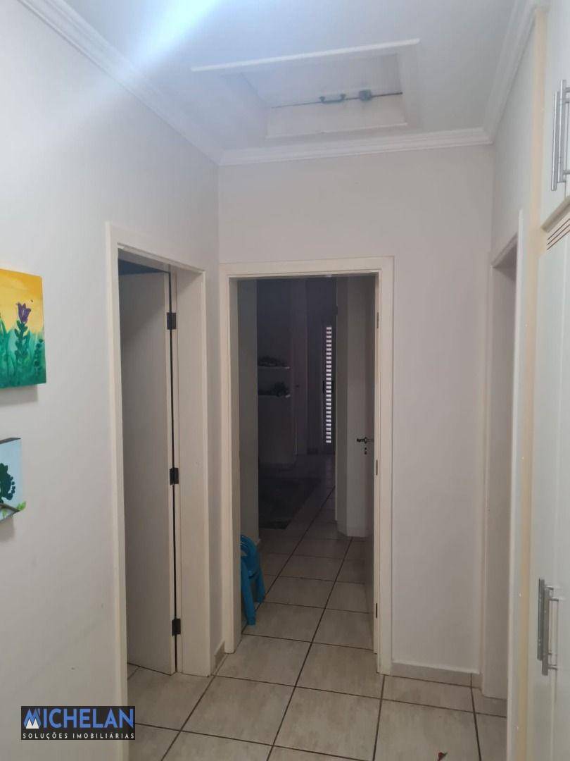 Casa de Condomínio para alugar com 3 quartos, 270m² - Foto 18