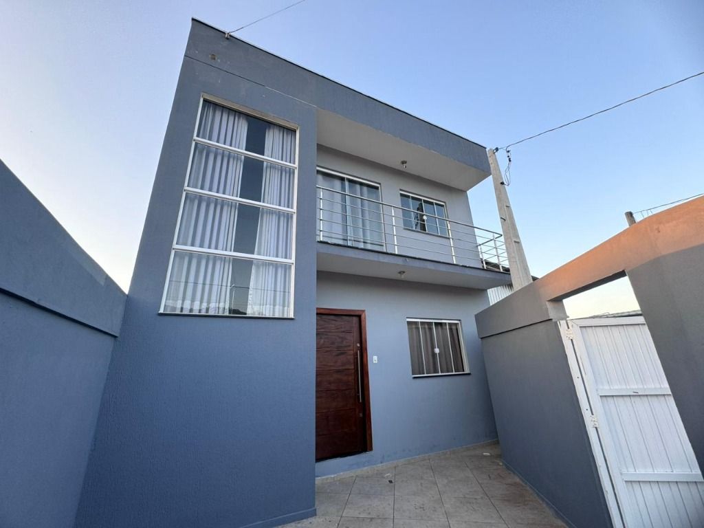 Casa à venda com 3 quartos, 450M2 - Foto 1