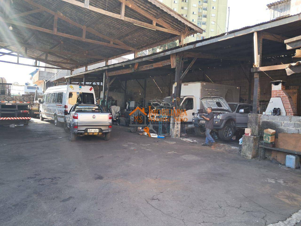 Depósito-Galpão-Armazém à venda, 650m² - Foto 1