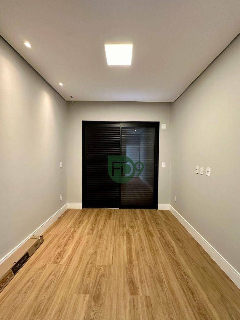 Casa à venda com 3 quartos, 220m² - Foto 32