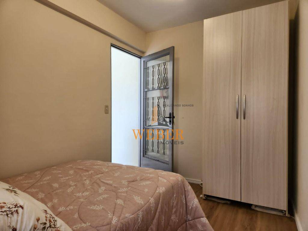 Casa à venda com 3 quartos, 180m² - Foto 11