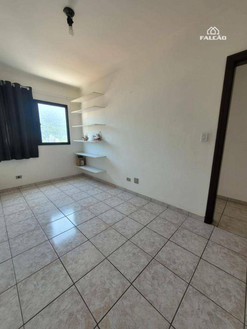 Apartamento à venda com 3 quartos, 107m² - Foto 7