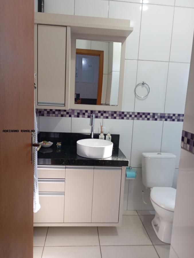 Casa à venda com 3 quartos, 160m² - Foto 3