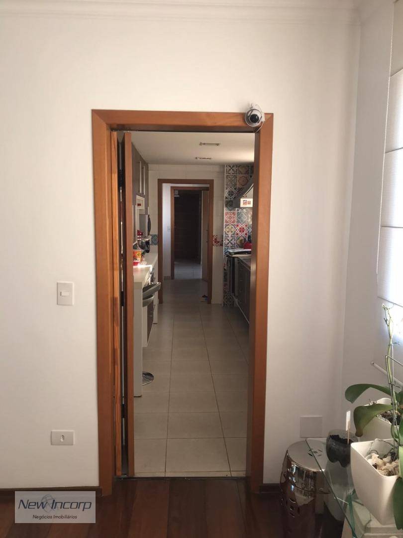 Apartamento à venda com 4 quartos, 200m² - Foto 23