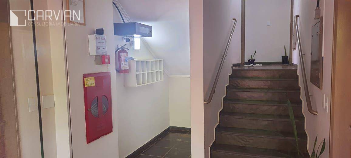 Apartamento à venda com 2 quartos, 75m² - Foto 33