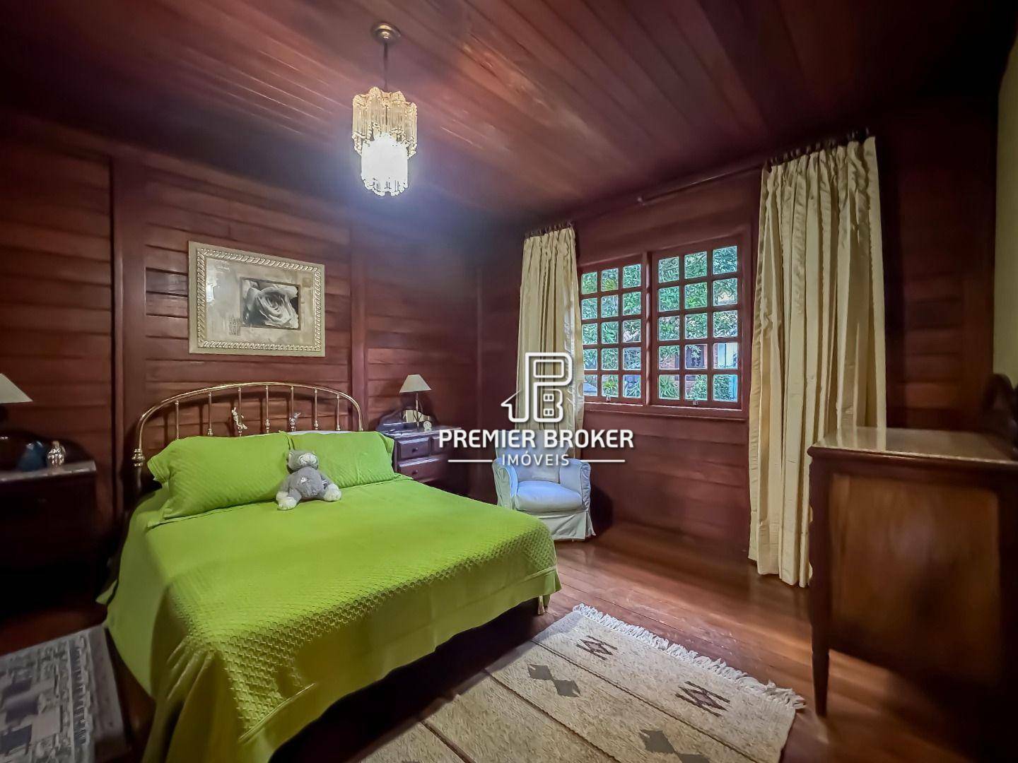 Casa de Condomínio à venda com 4 quartos, 230m² - Foto 10