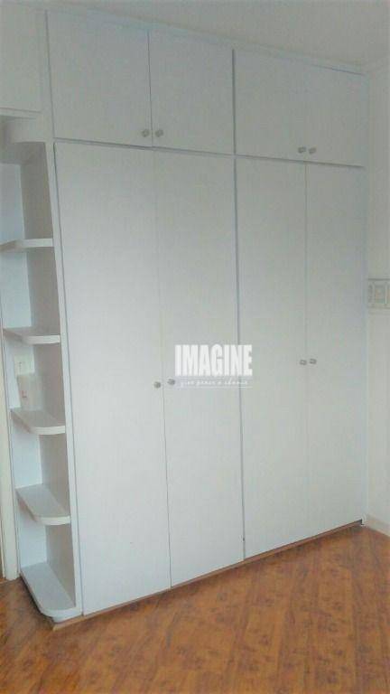 Apartamento à venda com 2 quartos, 64m² - Foto 12