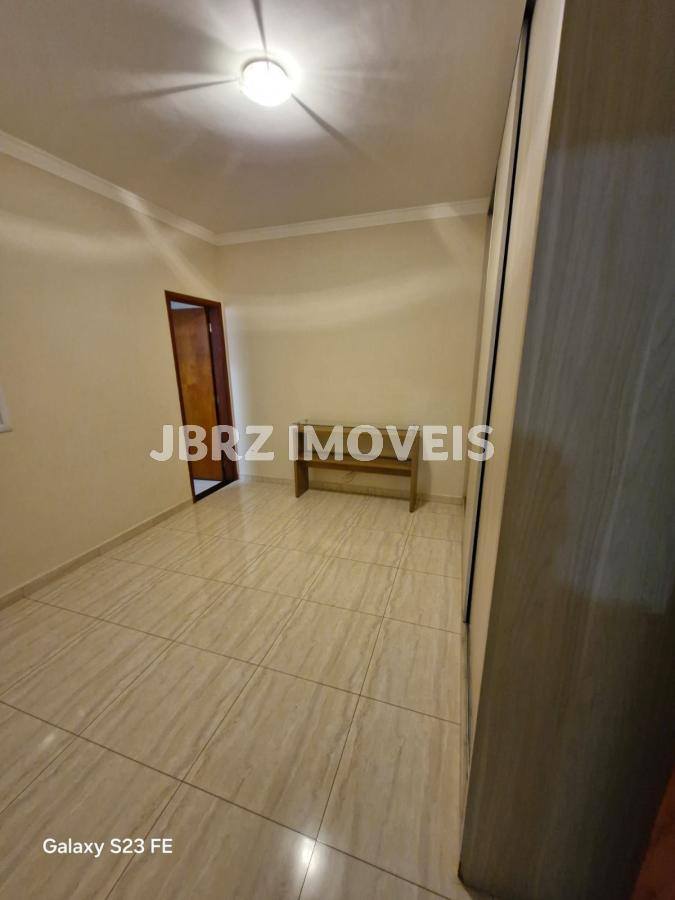 Casa à venda com 2 quartos, 125m² - Foto 13