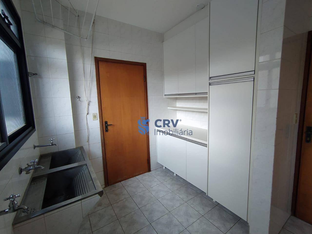 Apartamento à venda com 3 quartos, 140m² - Foto 15