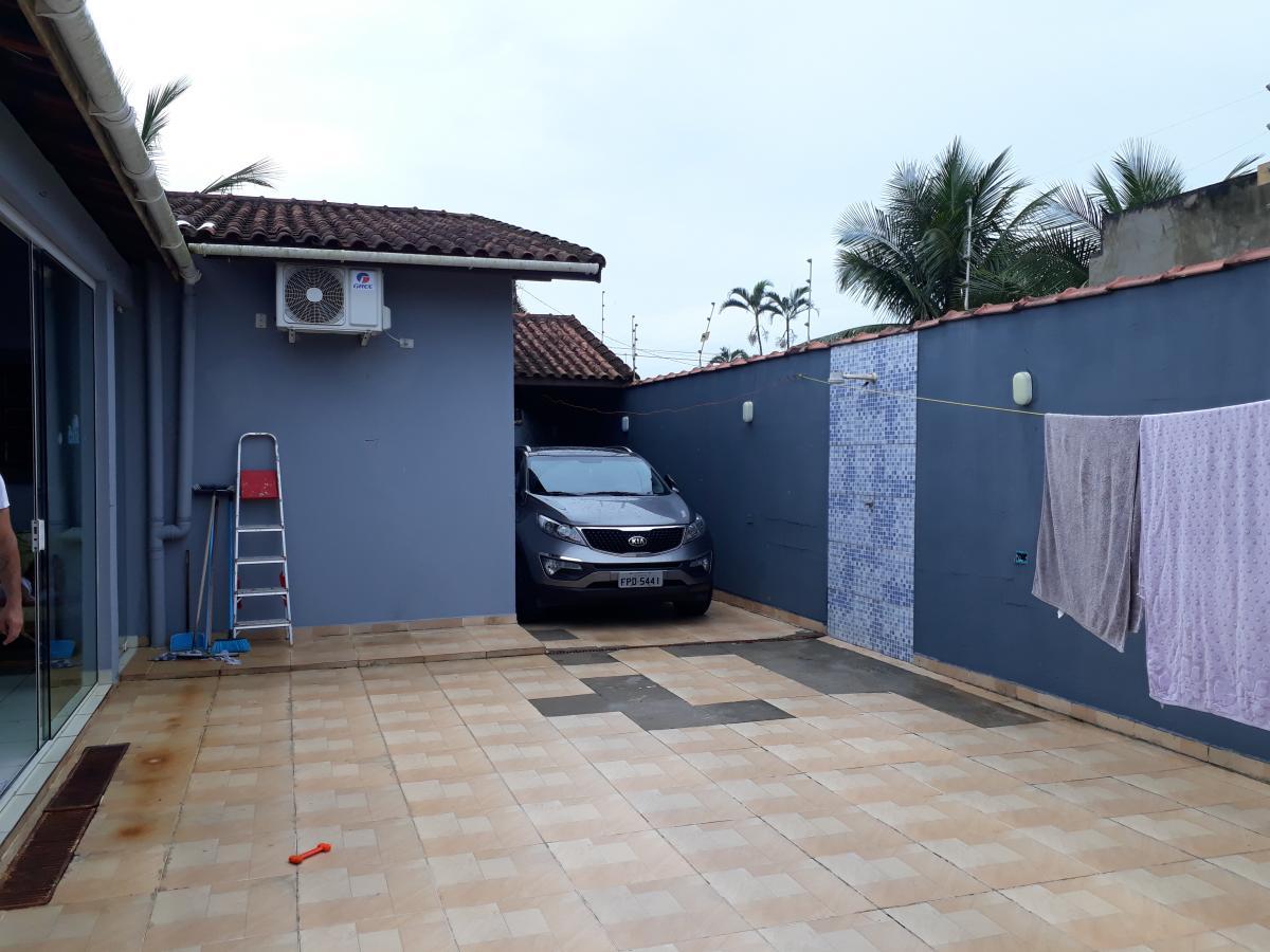 Casa à venda com 3 quartos, 250m² - Foto 2