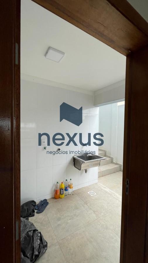 Casa à venda com 3 quartos, 250m² - Foto 15