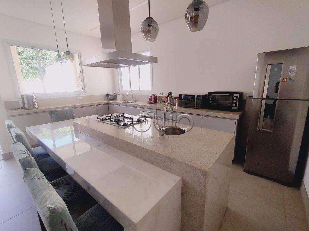 Casa de Condomínio para alugar com 2 quartos, 194m² - Foto 13