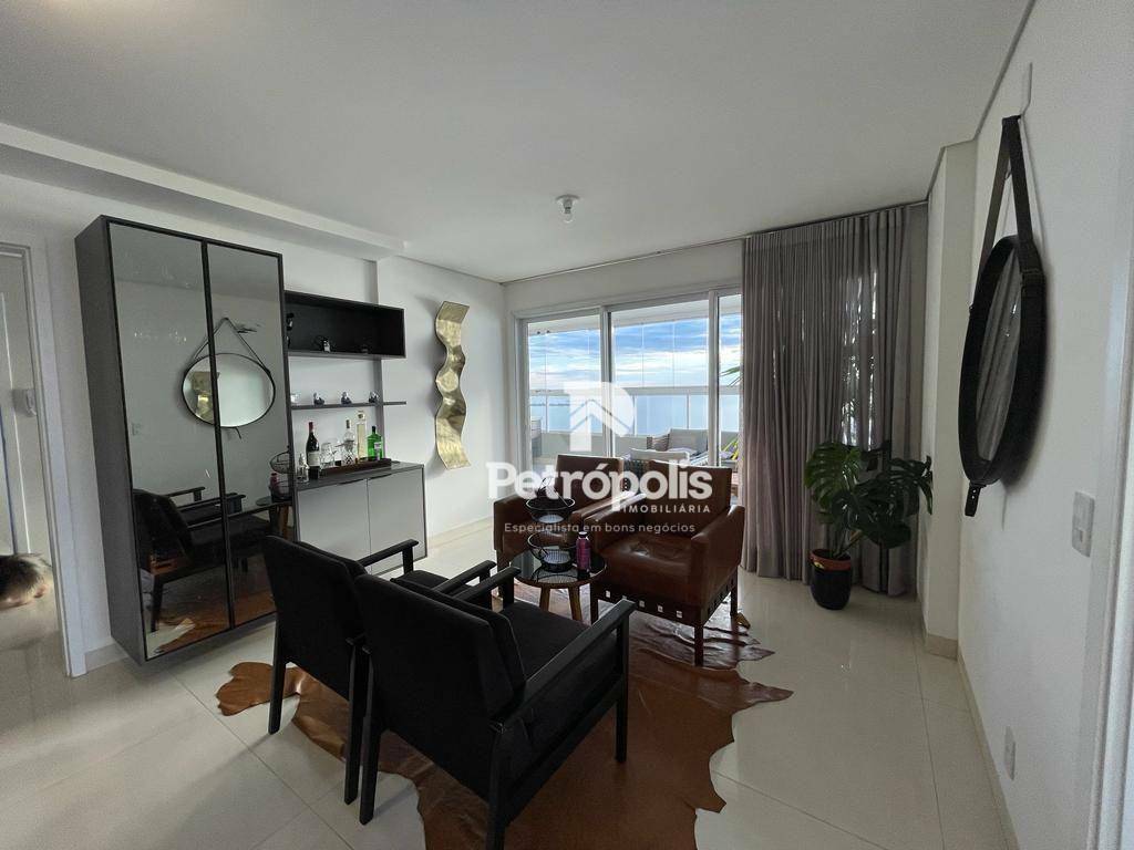 Apartamento à venda com 3 quartos, 163m² - Foto 28