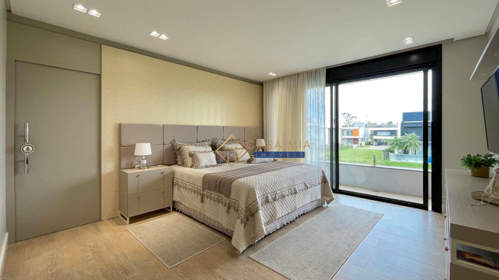 Casa de Condomínio à venda com 4 quartos, 370m² - Foto 18