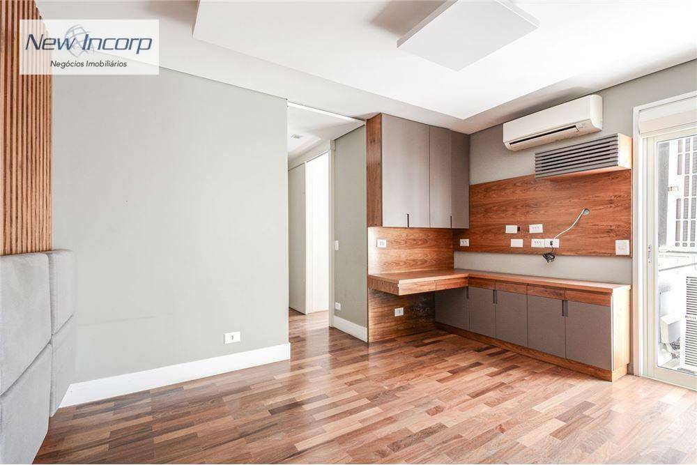 Apartamento à venda com 3 quartos, 240m² - Foto 18