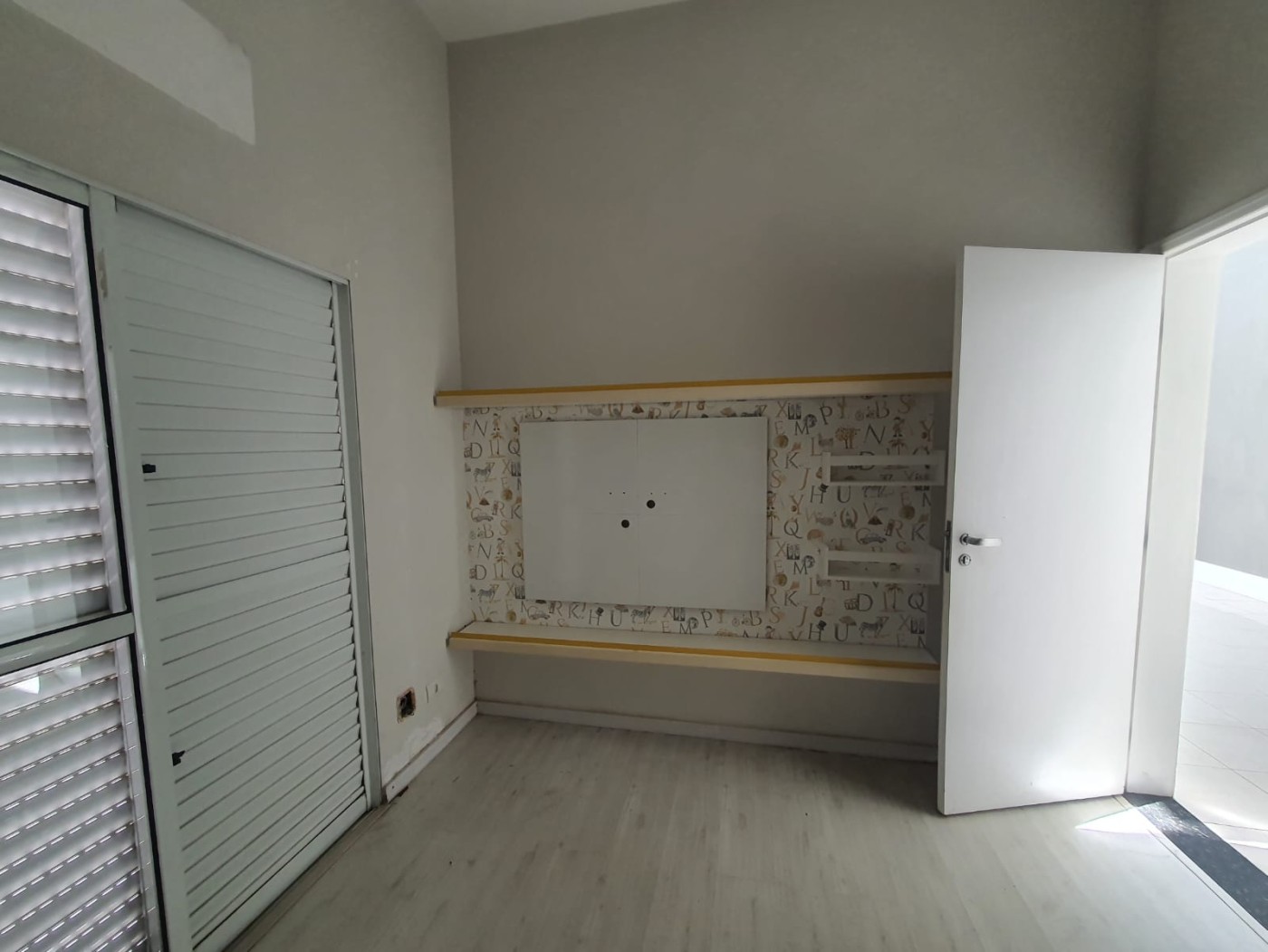 Casa de Condomínio para alugar com 4 quartos, 650m² - Foto 7
