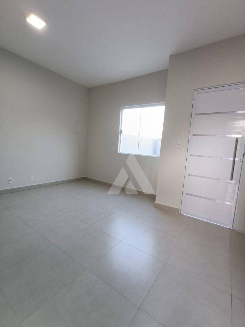Casa à venda com 2 quartos, 48m² - Foto 8