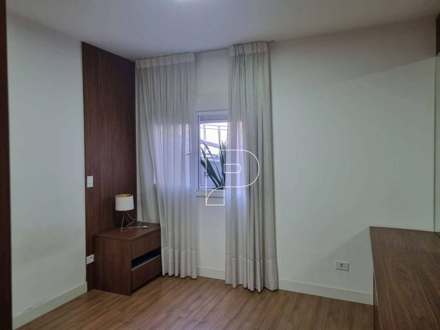 Apartamento para alugar com 3 quartos, 132m² - Foto 18