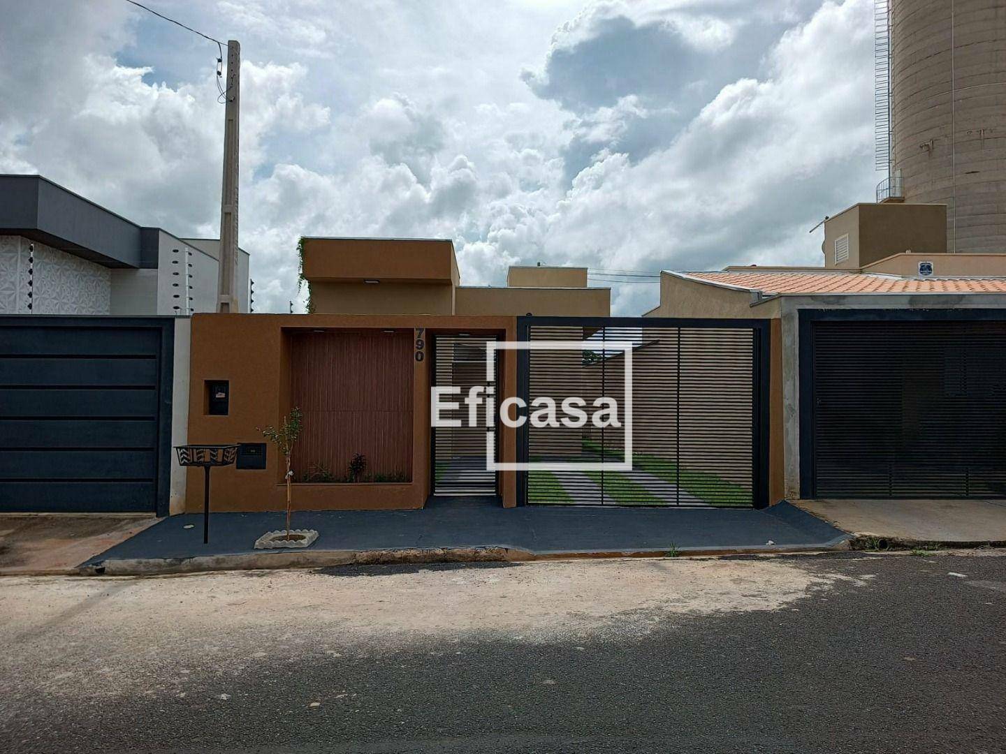 Casa à venda com 2 quartos, 56m² - Foto 11