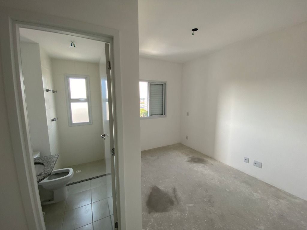 Apartamento à venda com 2 quartos, 64m² - Foto 11