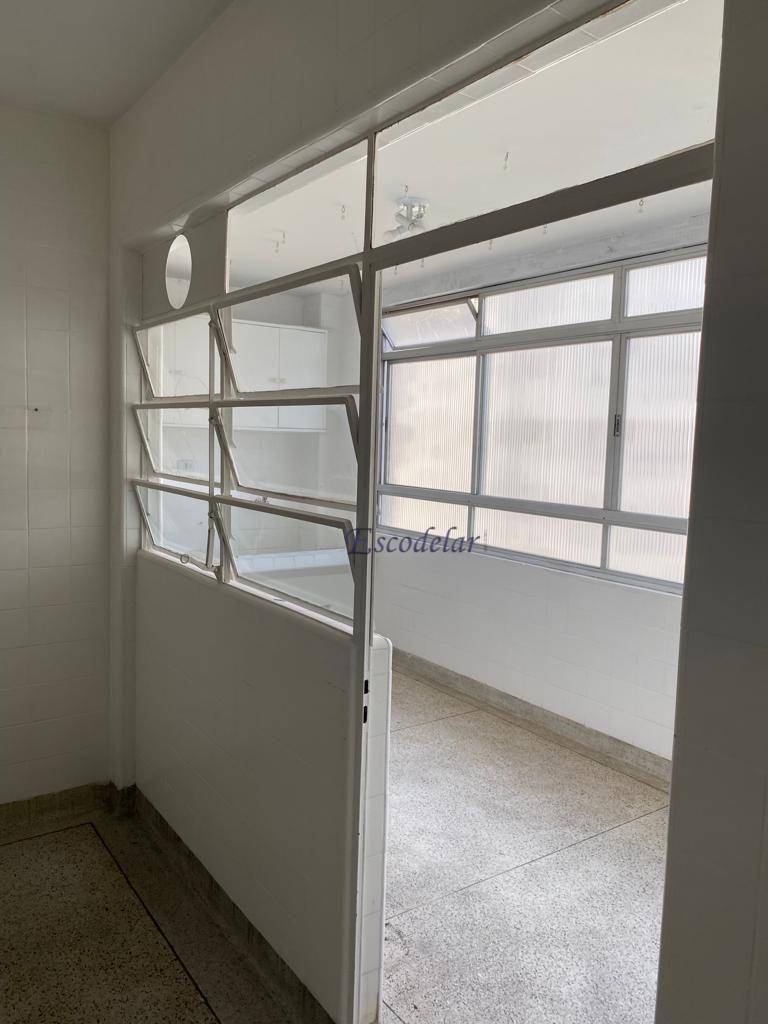 Apartamento à venda com 4 quartos, 210m² - Foto 16