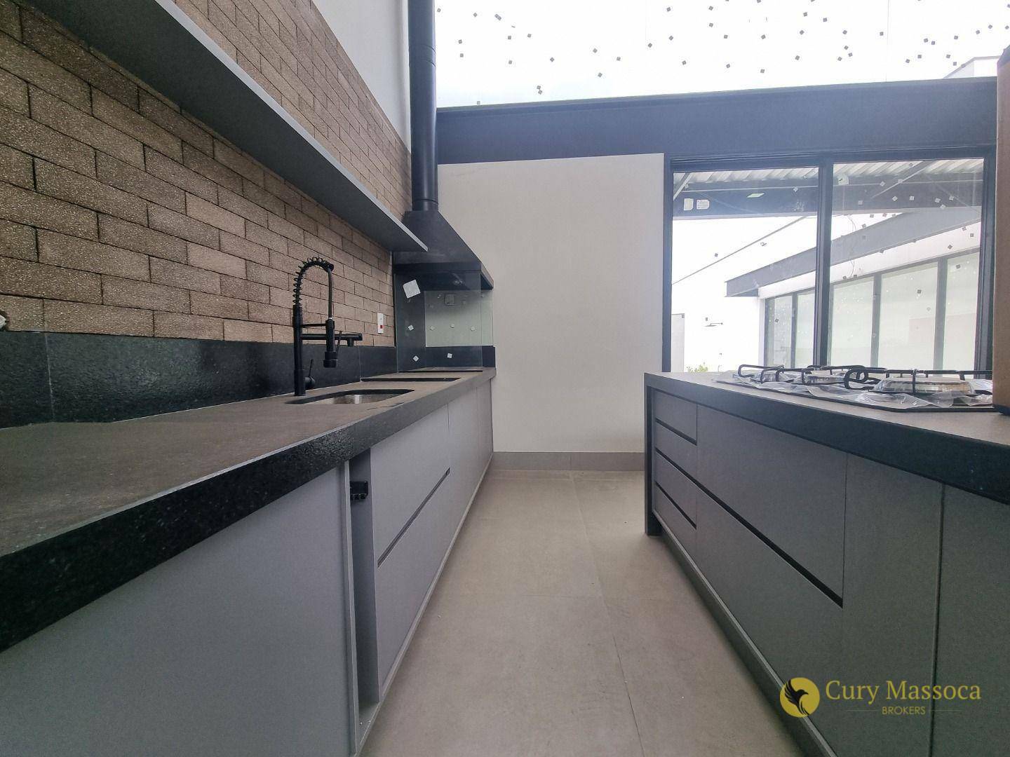 Casa de Condomínio à venda com 4 quartos, 306m² - Foto 10