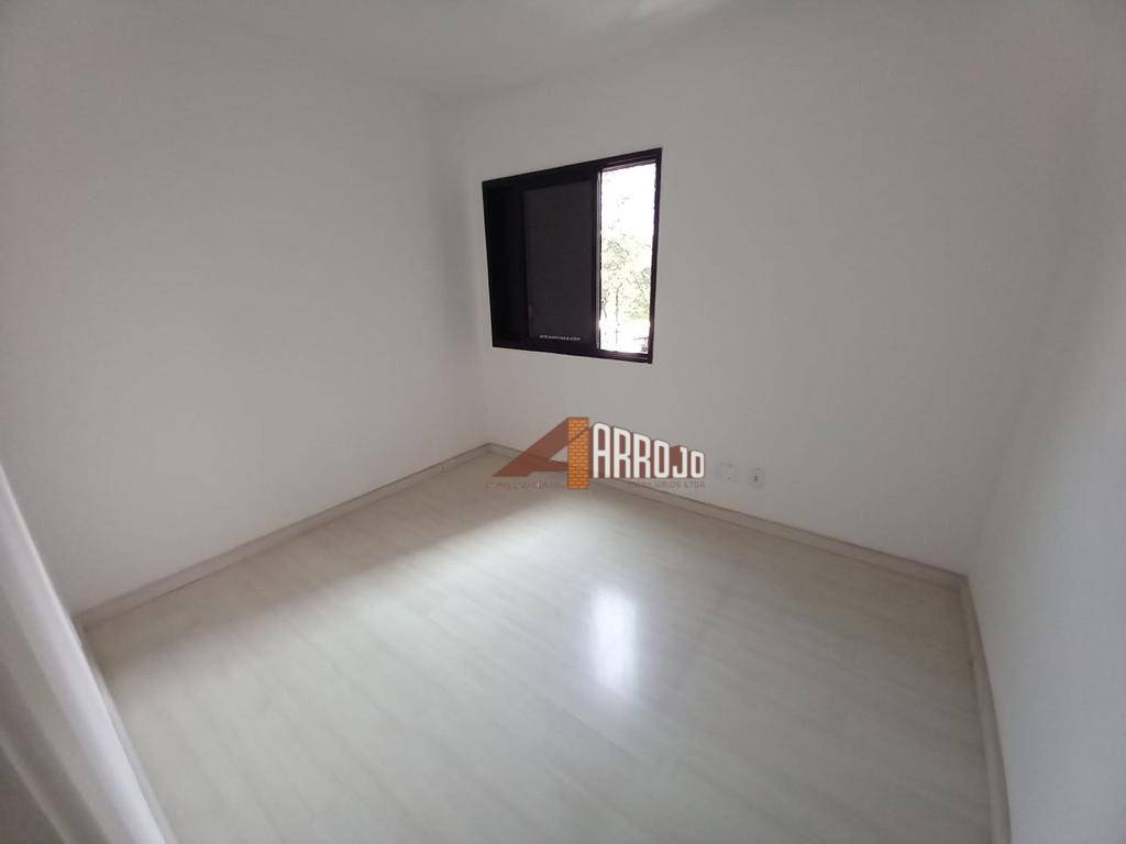 Apartamento à venda com 3 quartos, 70m² - Foto 26