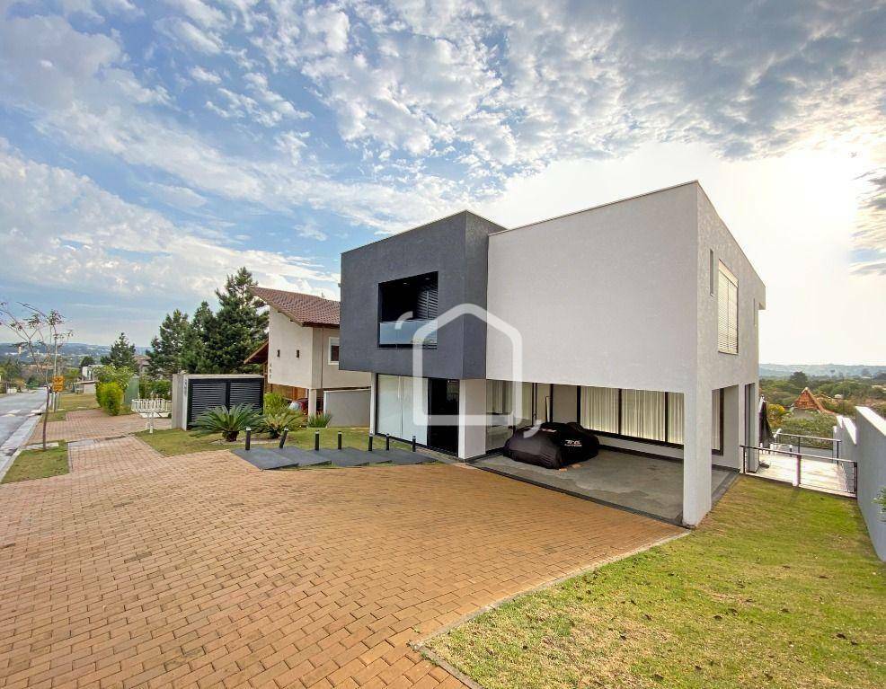 Casa de Condomínio à venda com 4 quartos, 374m² - Foto 2