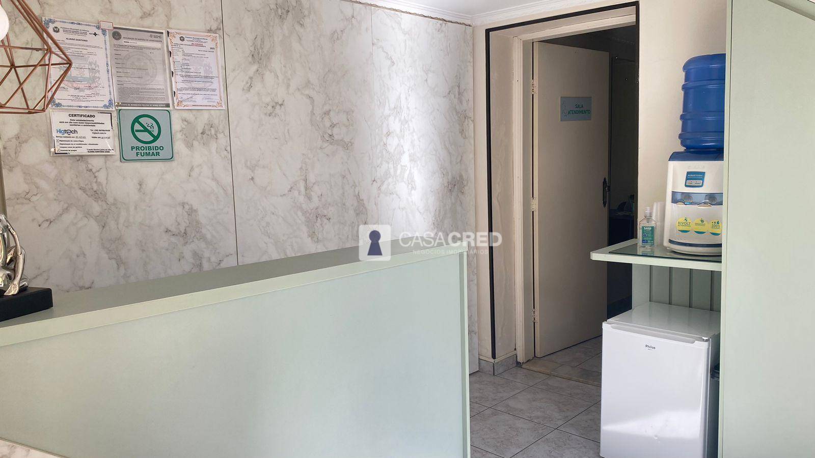 Casa à venda e aluguel com 3 quartos, 200m² - Foto 28