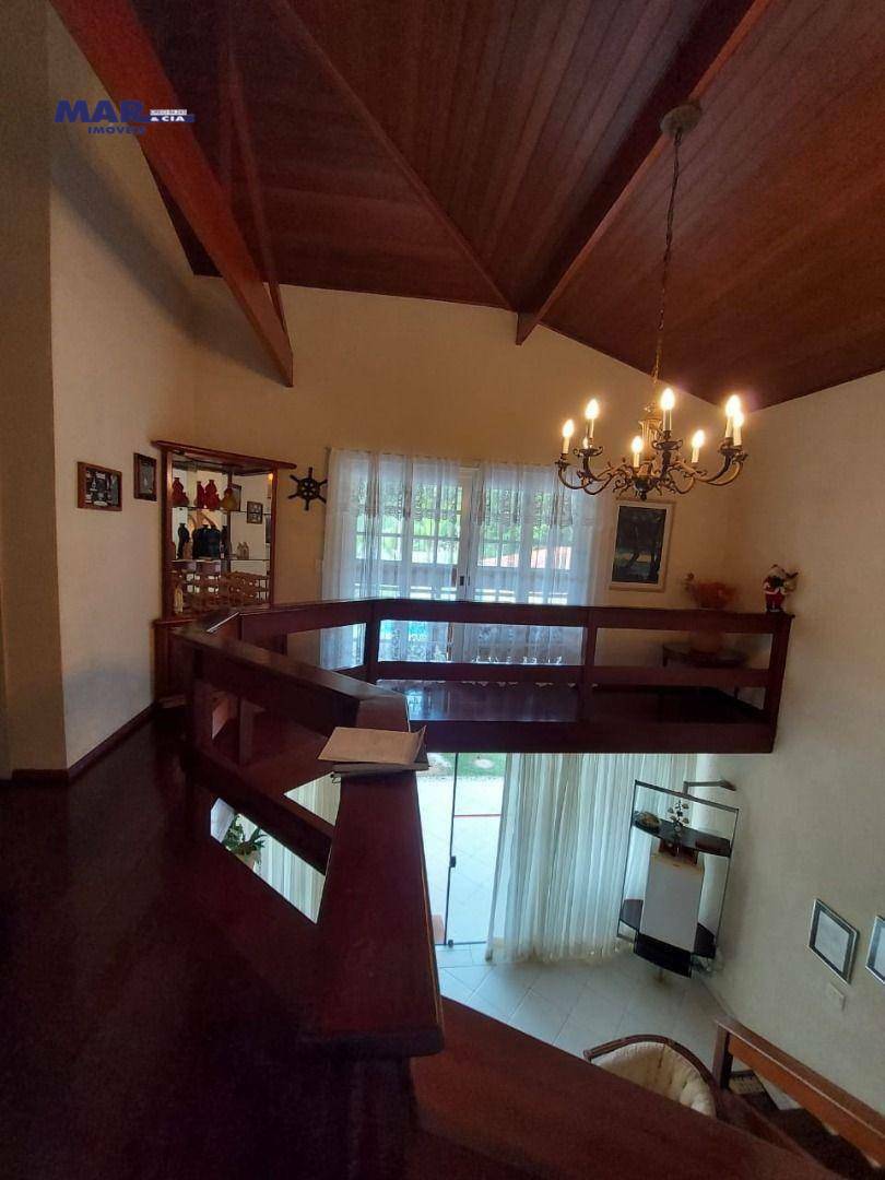 Casa à venda com 4 quartos, 250m² - Foto 26