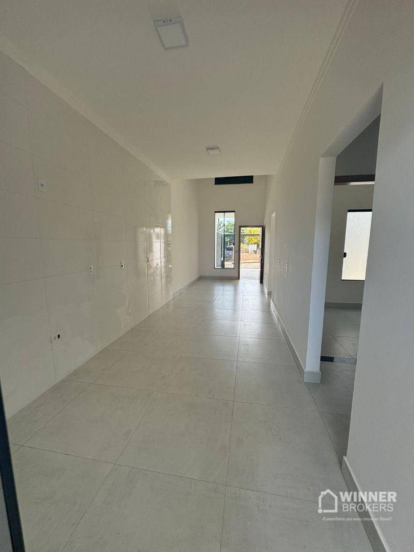 Casa à venda com 3 quartos, 87m² - Foto 2